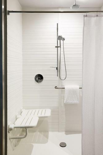 AC Hotel By Marriott Dallas By The Galleria