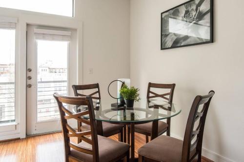 Apartamento Unbeatable Location Near AA Center @ 1br + Parking