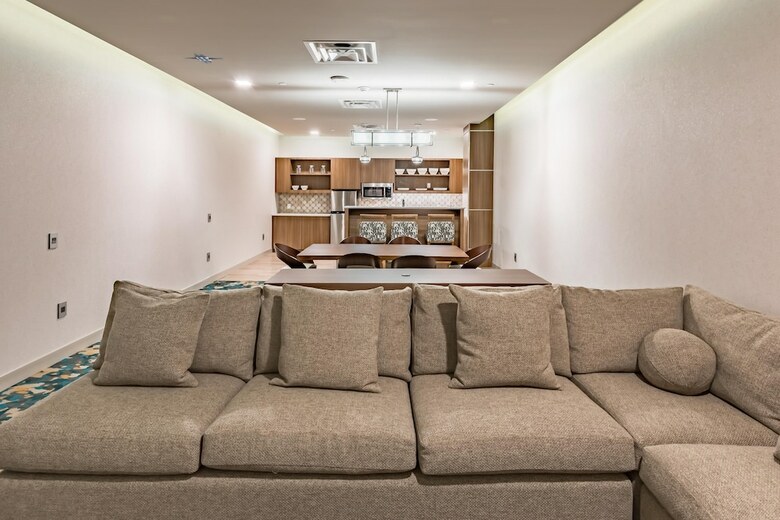 Hotel Element Dallas Downtown East