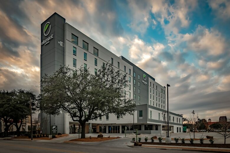 Hotel Element Dallas Downtown East