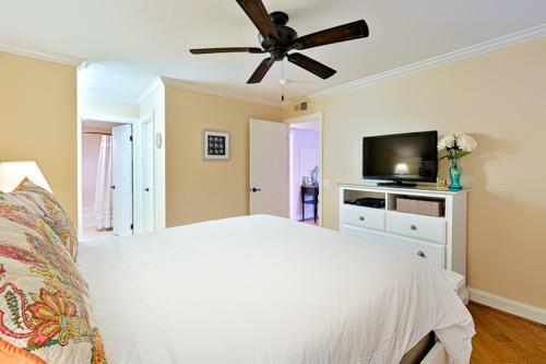 Dp-4 Ritz Pointe Condo Two-bedroom Apartment