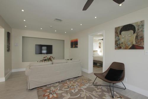 Luxury Tropical Home Near To Beach