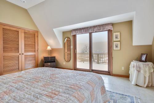 Peace In The Valley Three-bedroom Chalet