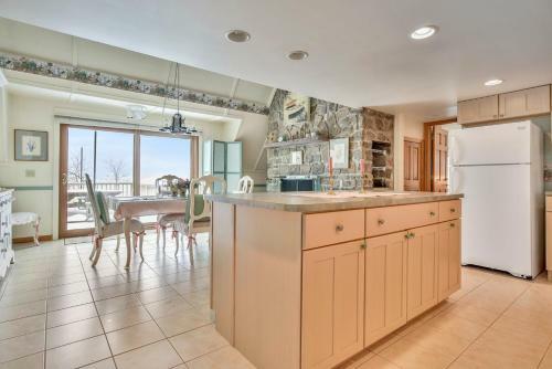 Peace In The Valley Three-bedroom Chalet