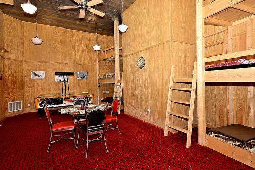 Ski Bums Inn Five-bedroom Chalet