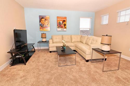 Acorn Court Villa 4412
