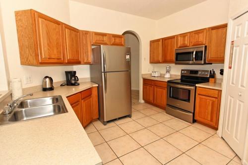 Oxford 410 Apartment