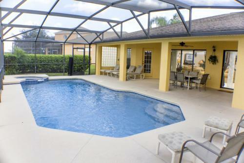 Anna's Florida Villa - Five Bedroom Home
