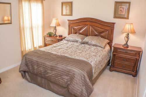 Anna's Florida Villa - Five Bedroom Home