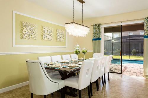 Champions Gate - Eight Bedroom Villa - Cg014