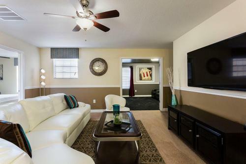 Champions Gate - Eight Bedroom Villa - Cg014