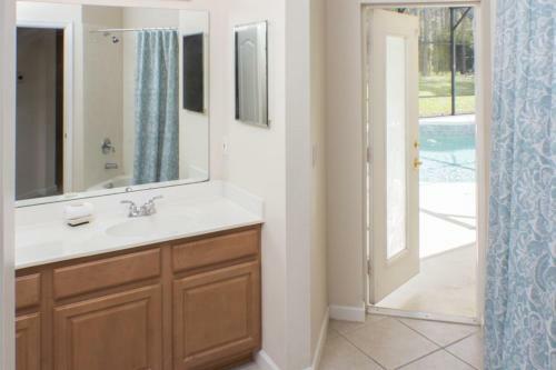 Brett's Highlands Reserve Villa - Four Bedroom Home