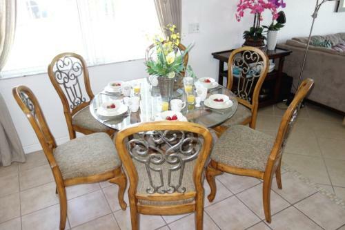 Marianne's Highlands Reserve Villa - Five Bedroom Home