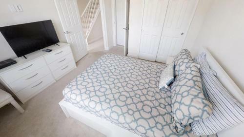 Aco Family - 3 Bd With Pool (1712)