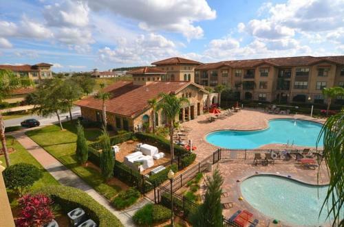 Charo Apartment # 904-537