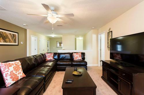 Champions Gate - Eight Bedroom Villa - Cg003