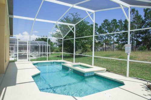 Albert's Westridge Villa - Three Bedroom Home