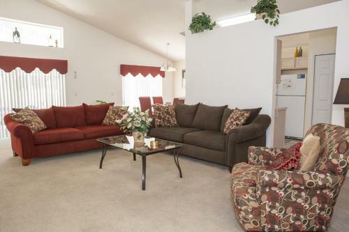 Albert's Westridge Villa - Three Bedroom Home