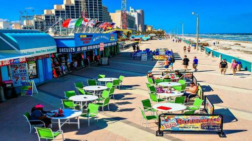 Ocean Walk Resort 1807 - 1 Br