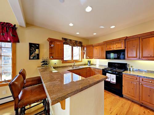 167 Club Cottage Dr Home