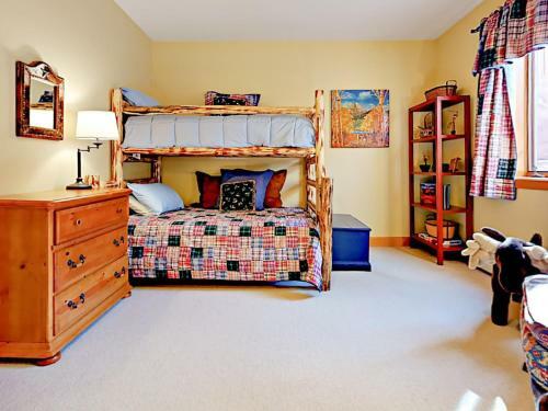 167 Club Cottage Dr Home