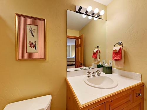 167 Club Cottage Dr Home