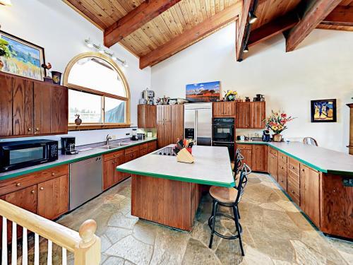 4683 Bellyache Ridge Rd Home