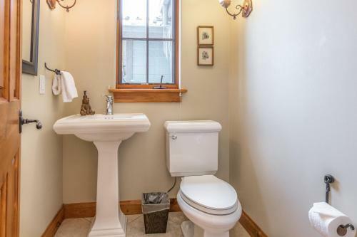 1054 Gold Dust Dr Edwards Home
