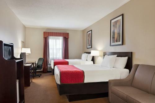 Hotel Ramada By Wyndham Elizabethtown