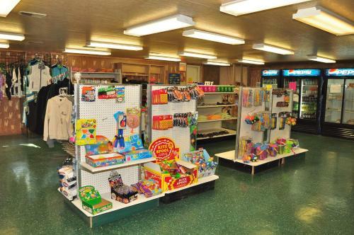 Plymouth Rock Camping Resort Park Model 20
