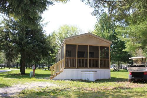 Plymouth Rock Camping Resort Park Model 21