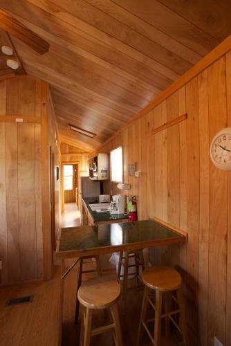 Plymouth Rock Camping Resort Deluxe Cabin 12