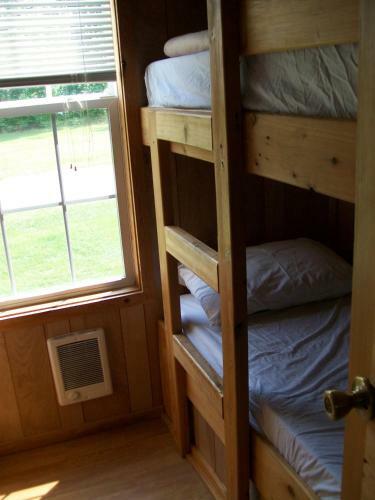 Plymouth Rock Camping Resort Deluxe Cabin 17