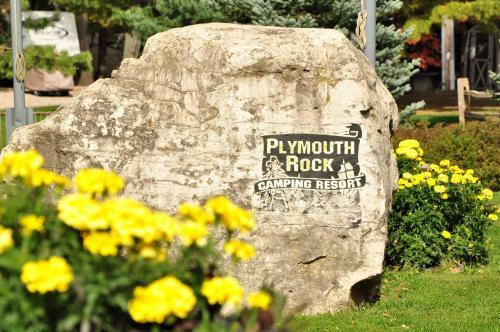 Plymouth Rock Camping Resort Deluxe Cabin 11