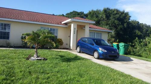 Englewood Cozy Comfy Home A