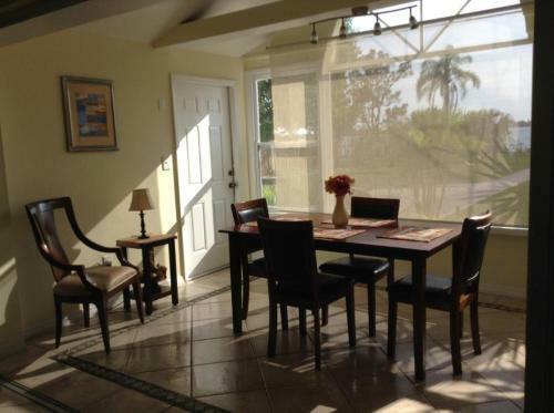 Villa Two Bedroom Paradise Cove Unit 5
