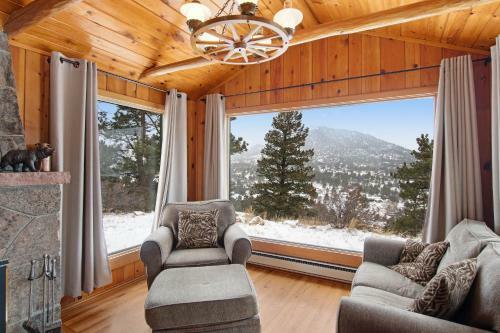 Flower Lane Cabin