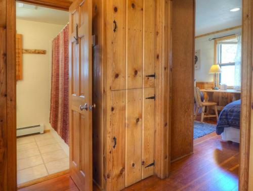 High Drive Cabin 2161