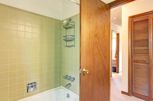 Kabina On Fish Creek -- E.v. Reg# 3561 Cabin