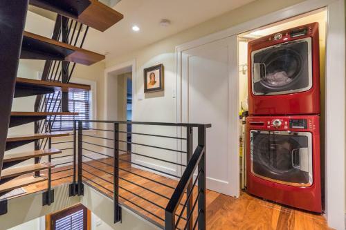Exemplary Mansion With Luxury Finishes