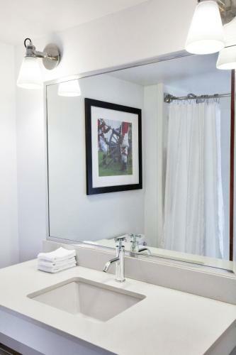 Hotel Four Points Philadelphia Northeast