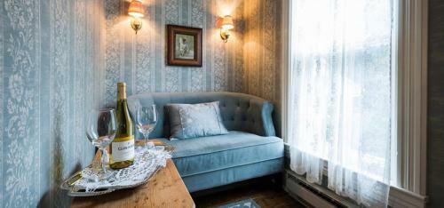 Posada Thorp House Inn & Cottages