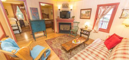 Posada Thorp House Inn & Cottages