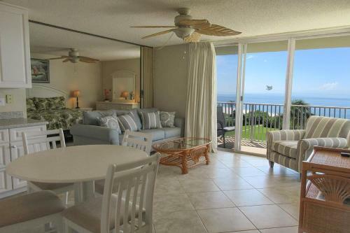 Estero Beach & Tennis #505c Apartment