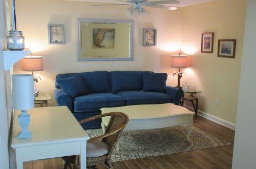 Island Winds #501 Apartment