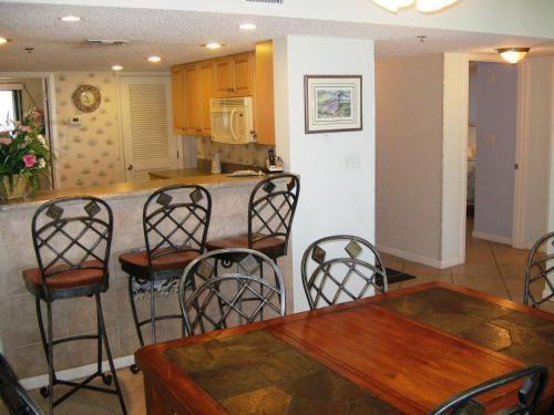 Apartamento Surf Dweller 102 Condo