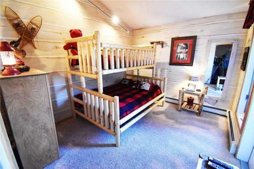 Cross Creek 203 (condo)