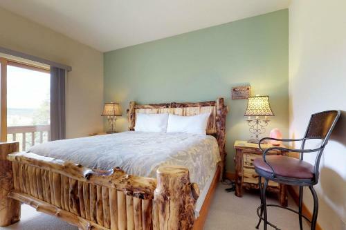 Water Dance Lakeside