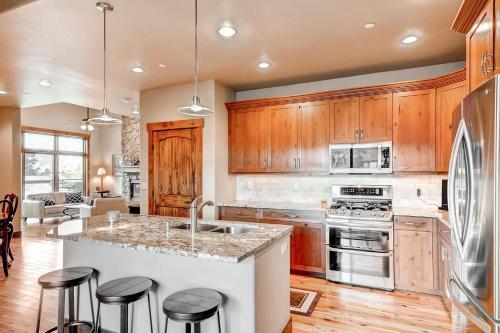 Apartamento 118 Ave 1 Frisco Condo