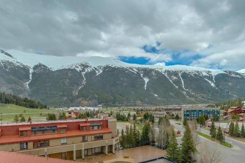 Apartamento Ten Mile Condos